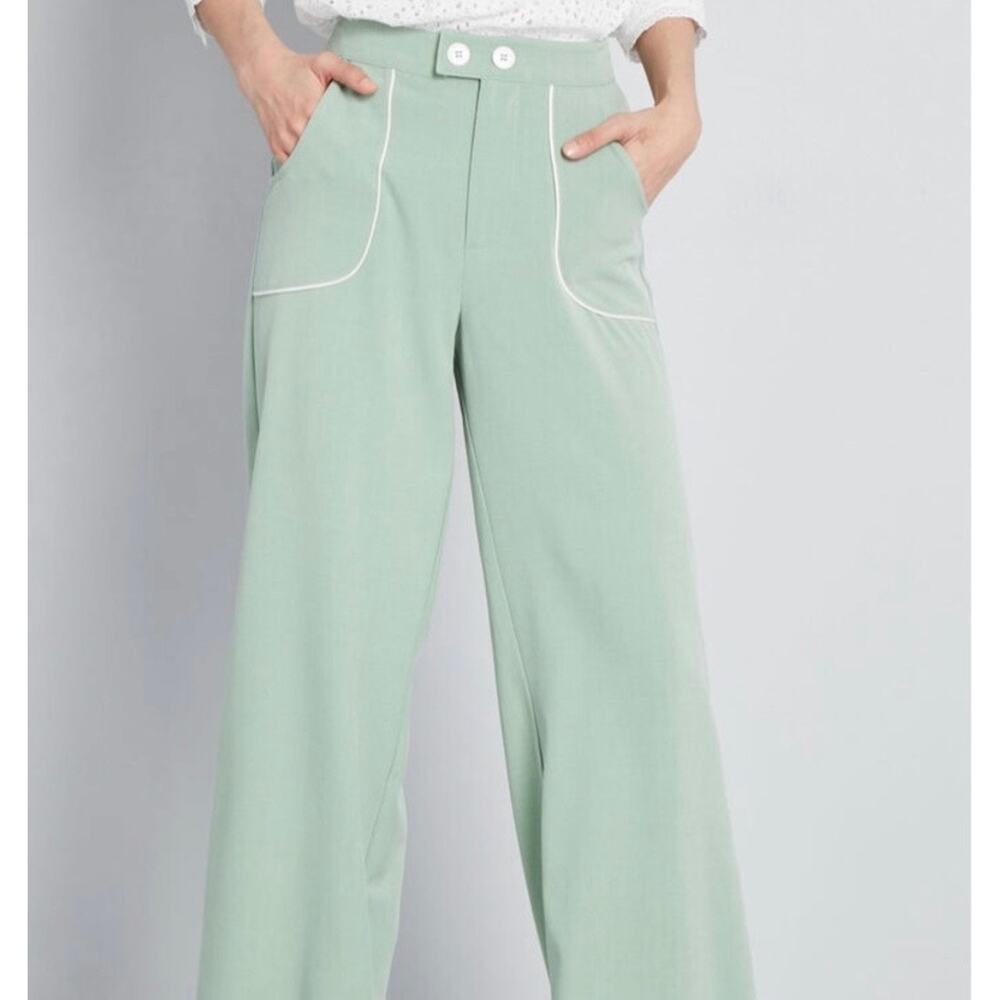 ModCloth 8 Sage Green Wide Leg Trousers Outlined Delight